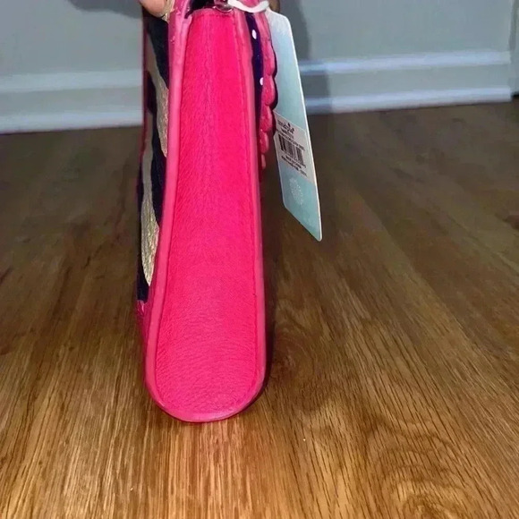 Mud Pie Stripe Straw Scalloped Clutch - Picture 7 of 7